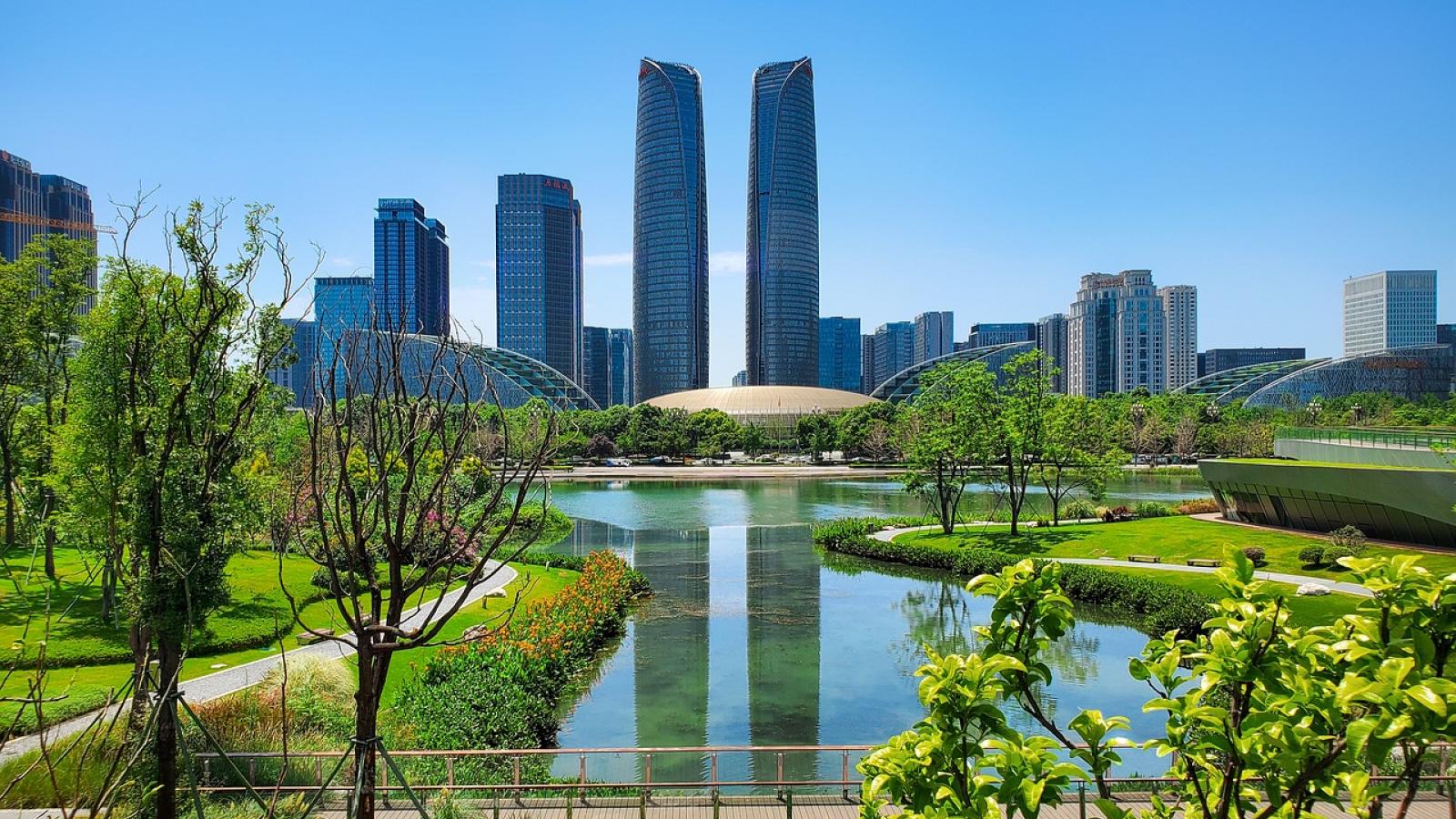 Navigating the path to a zero carbon city for better tomorrow
